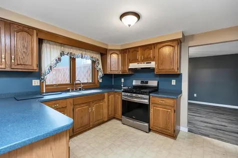36 Boxwood Circle Milford NH 03055