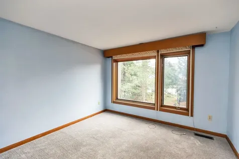 36 Boxwood Circle Milford NH 03055