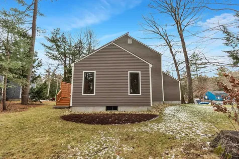 36 Boxwood Circle Milford NH 03055