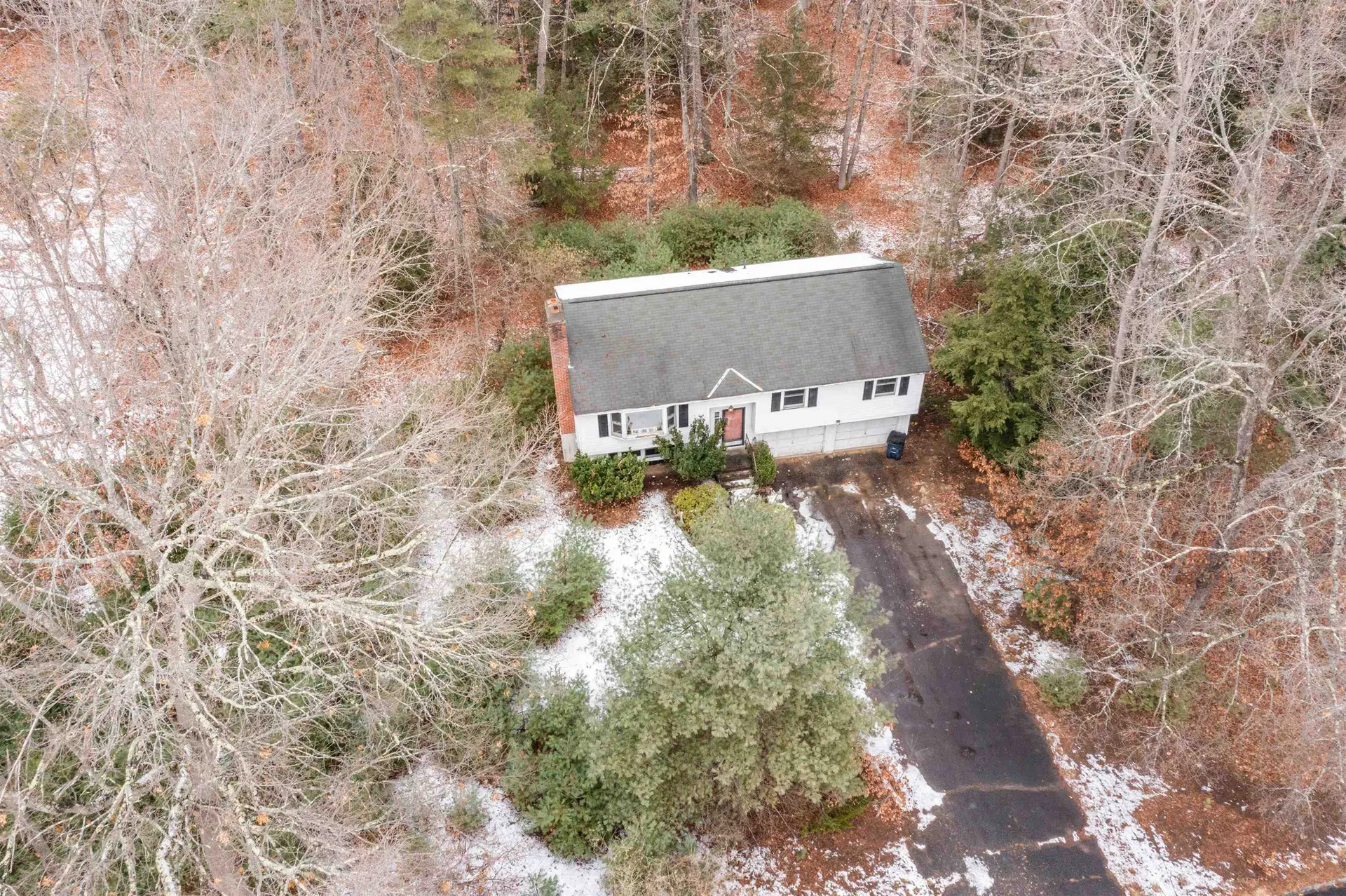 72 Pioneer Drive Nashua NH 03062