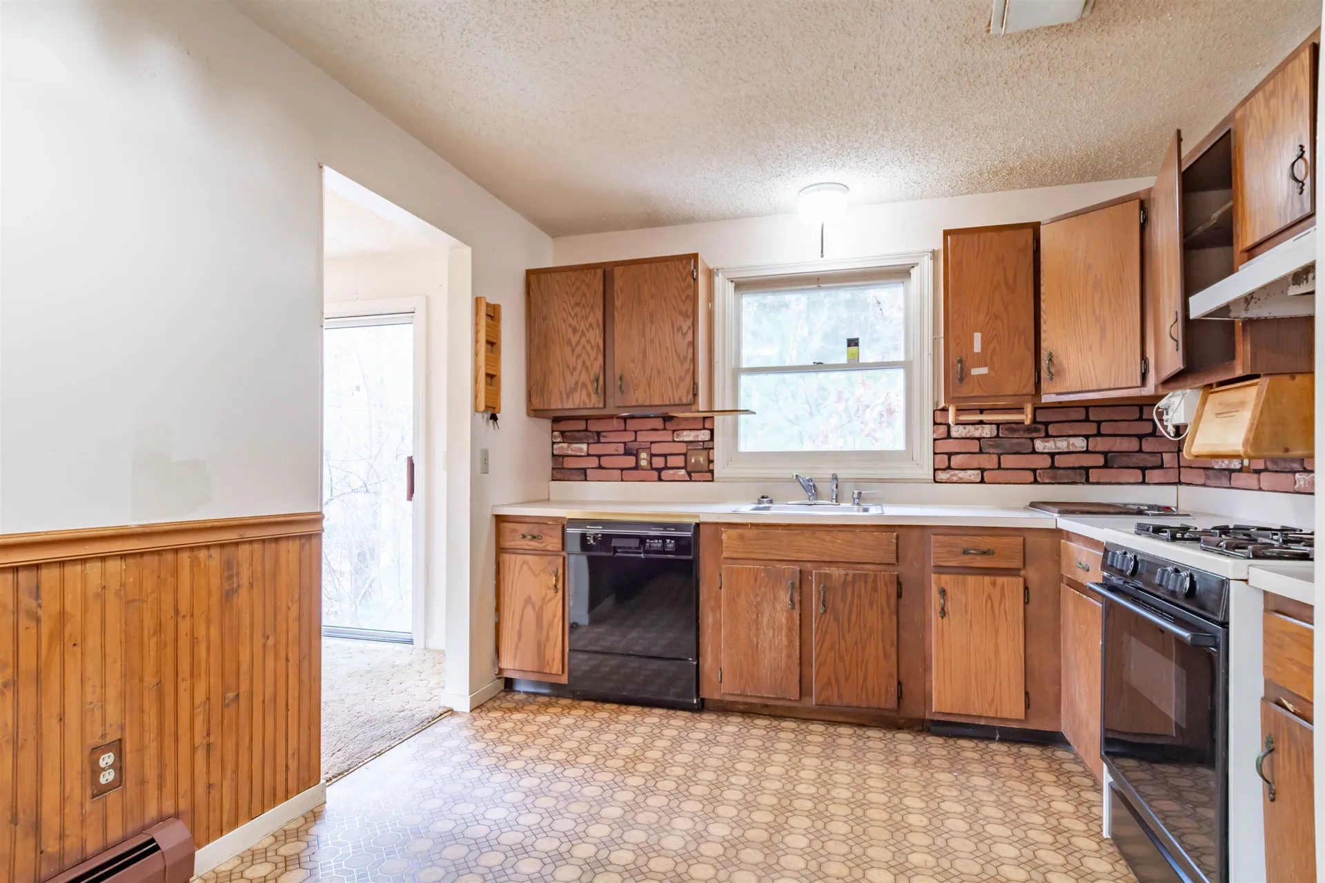 72 Pioneer Drive Nashua NH 03062