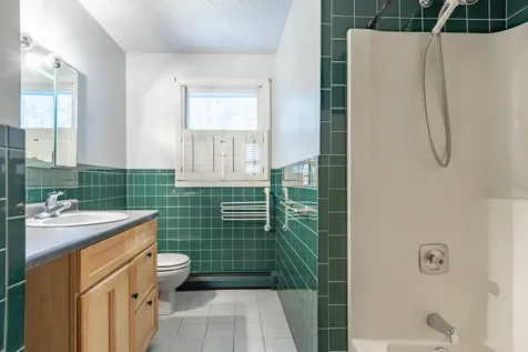 72 Pioneer Drive Nashua NH 03062