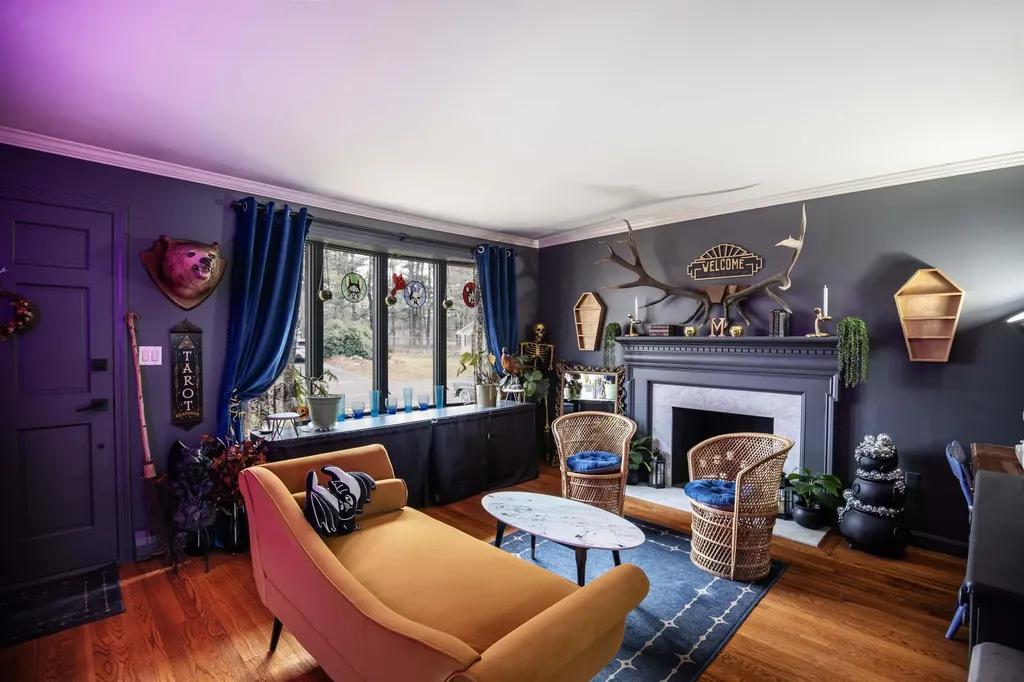 94 Hillhaven Road Manchester NH 03104