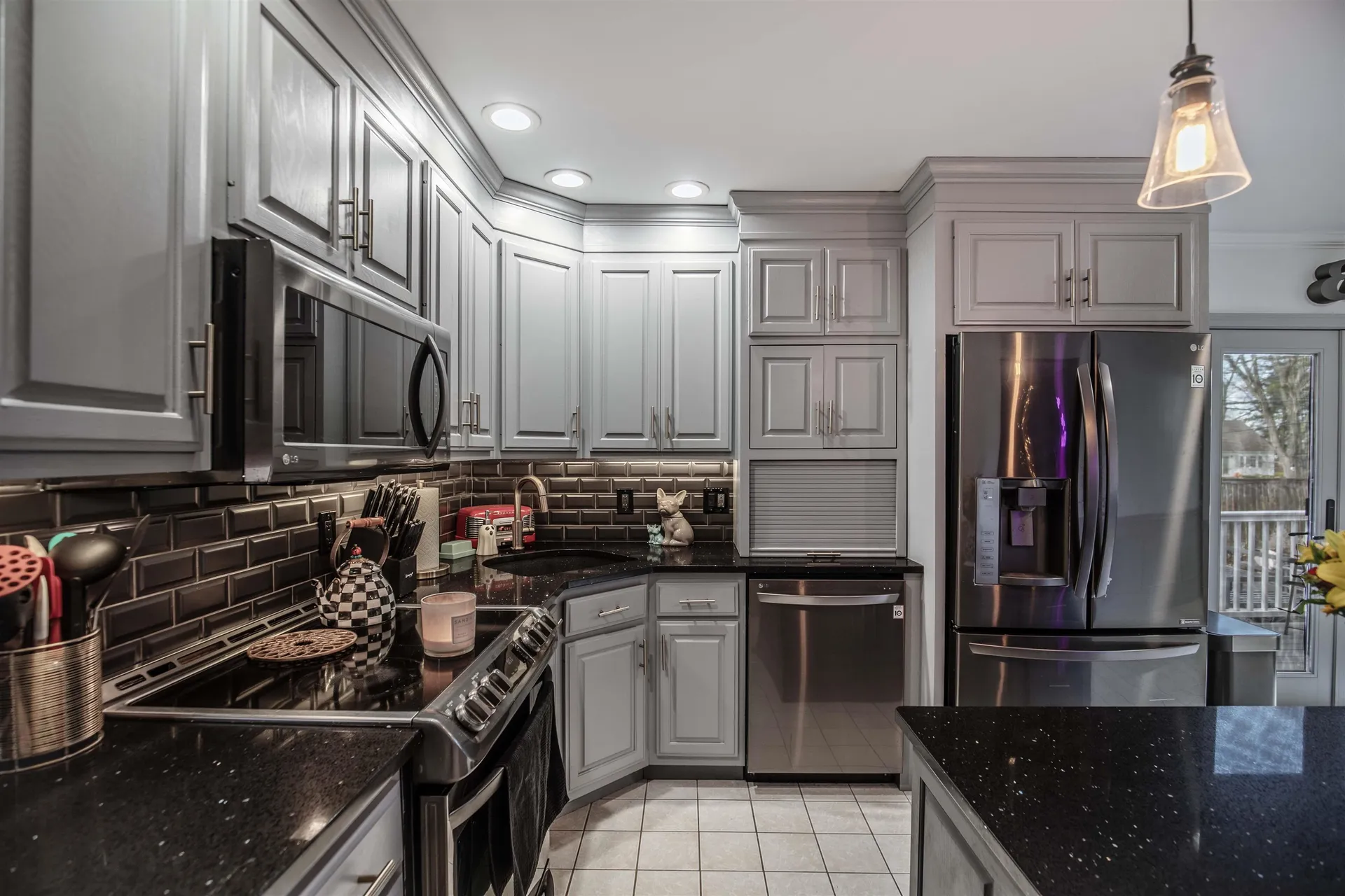 94 Hillhaven Road Manchester NH 03104