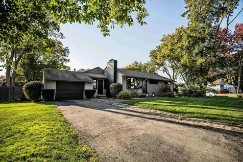 94 Hillhaven Road Manchester NH 03104