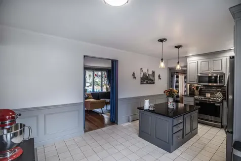 94 Hillhaven Road Manchester NH 03104