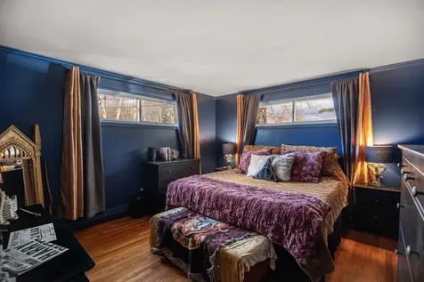 94 Hillhaven Road Manchester NH 03104