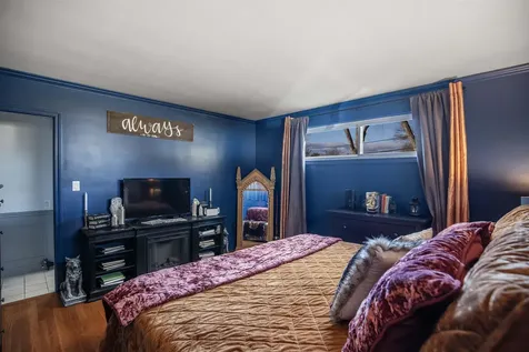 94 Hillhaven Road Manchester NH 03104