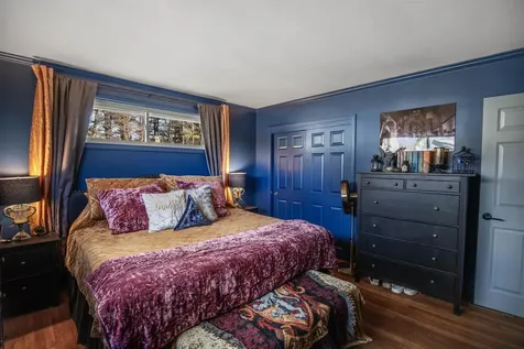 94 Hillhaven Road Manchester NH 03104