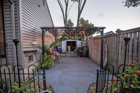 94 Hillhaven Road Manchester NH 03104