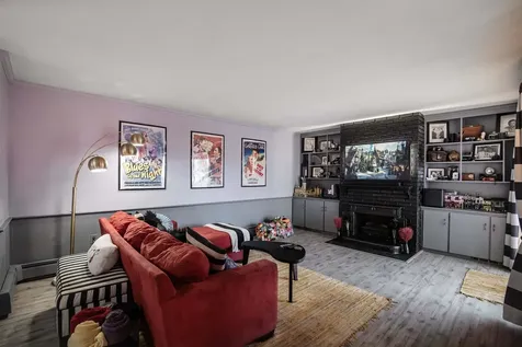 94 Hillhaven Road Manchester NH 03104