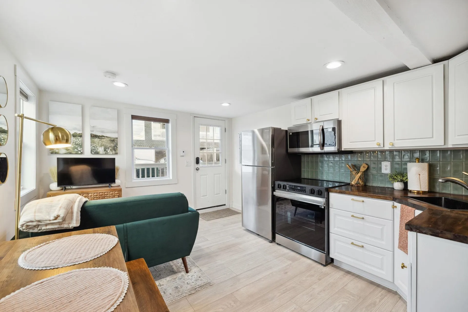 4 Keefe Avenue Hampton NH 03842