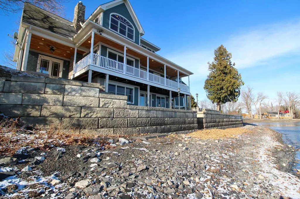 27 Poor Farm Road Alburgh VT 05440