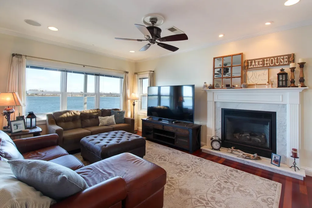 27 Poor Farm Road Alburgh VT 05440