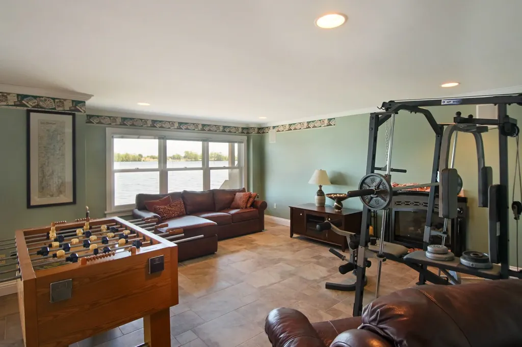 27 Poor Farm Road Alburgh VT 05440