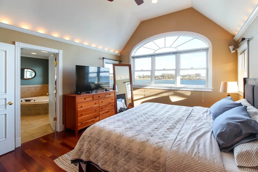 27 Poor Farm Road Alburgh VT 05440