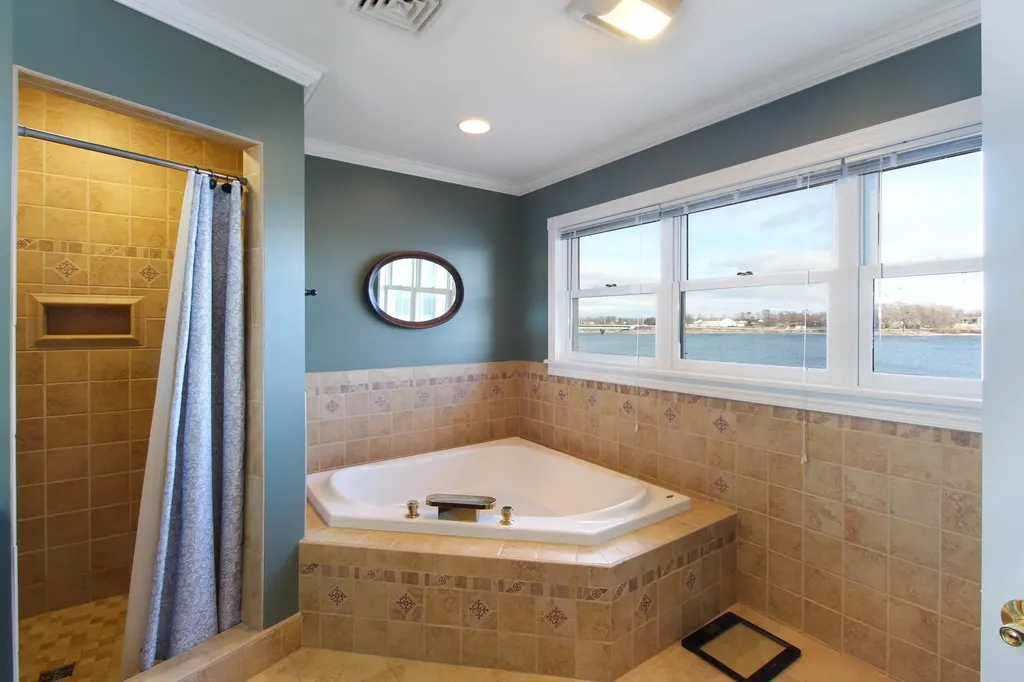 27 Poor Farm Road Alburgh VT 05440