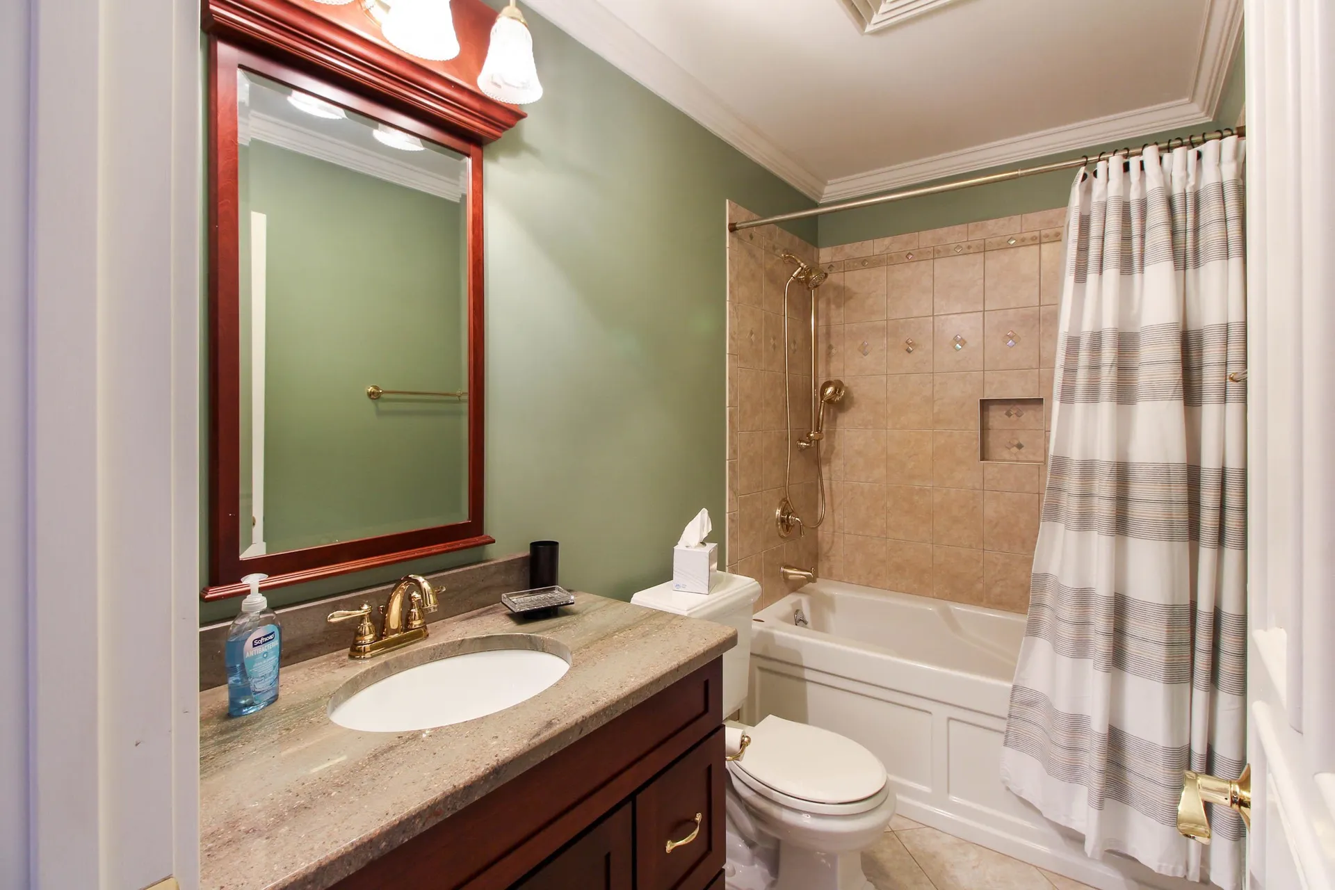 27 Poor Farm Road Alburgh VT 05440