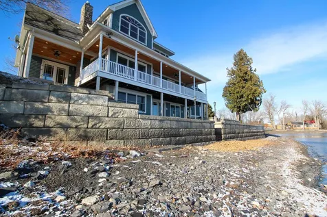 27 Poor Farm Road Alburgh VT 05440