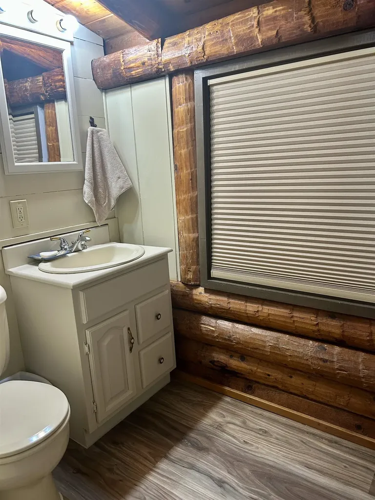 404 Bee Hole Road Loudon NH 03307