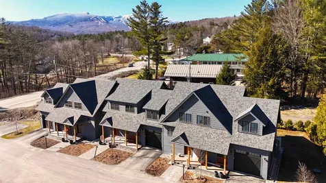 60-b Landing Circle Stowe VT 05672