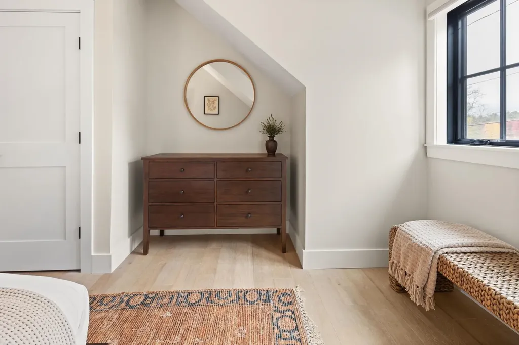 60-C Landing Circle Stowe VT 05672