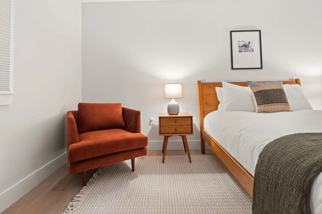 60-C Landing Circle Stowe VT 05672