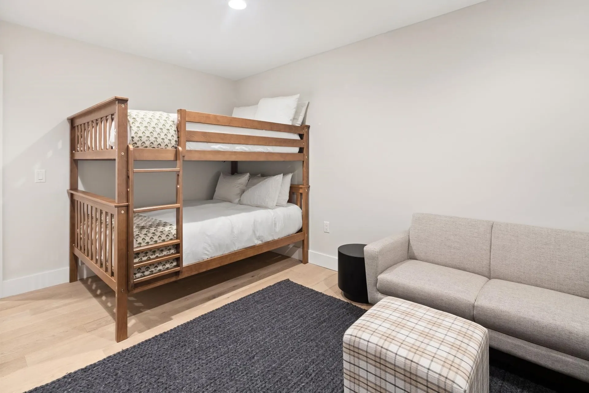 60-C Landing Circle Stowe VT 05672