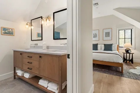 60-C Landing Circle Stowe VT 05672