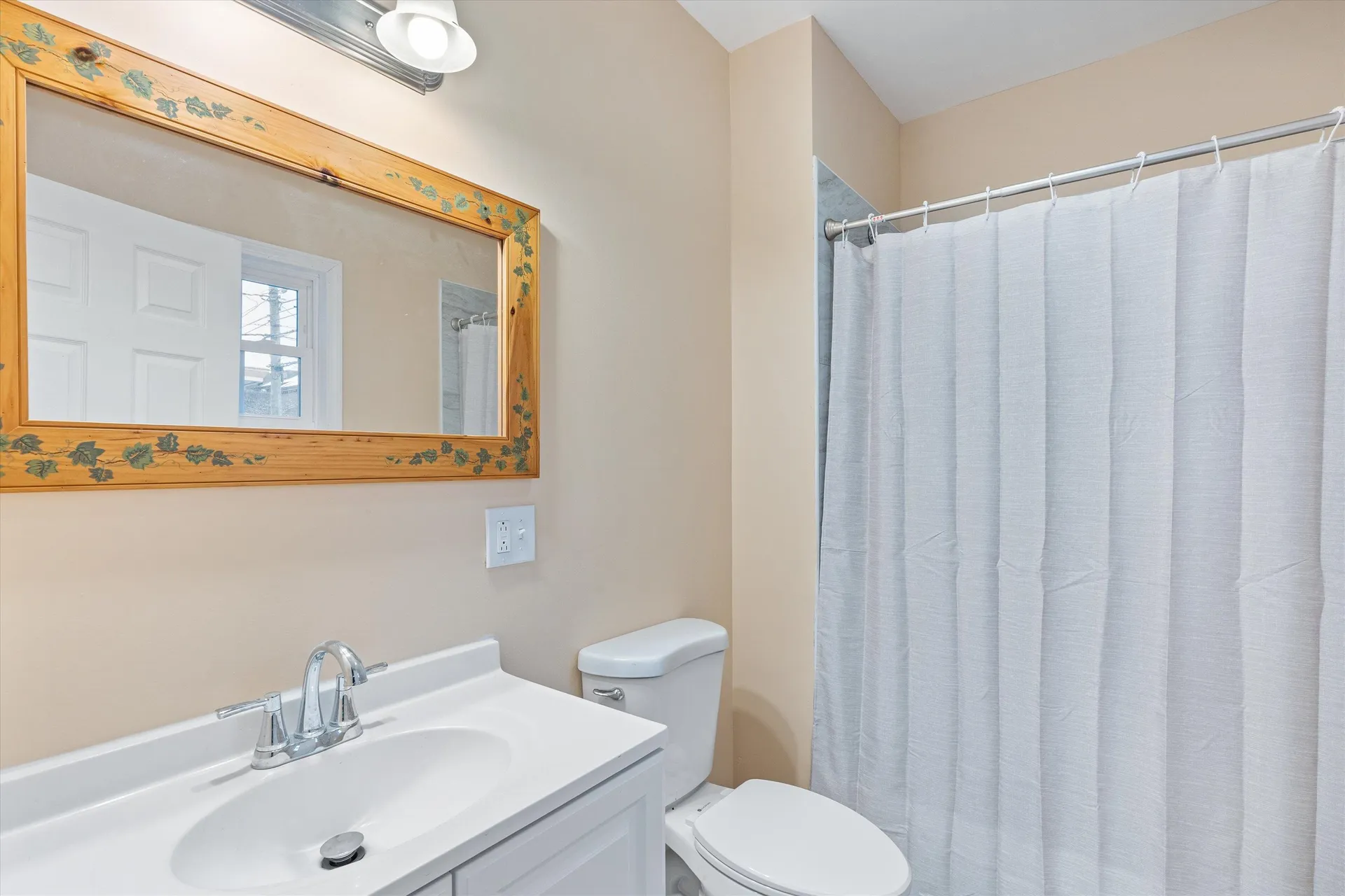 347 Spruce Street Manchester NH 03103