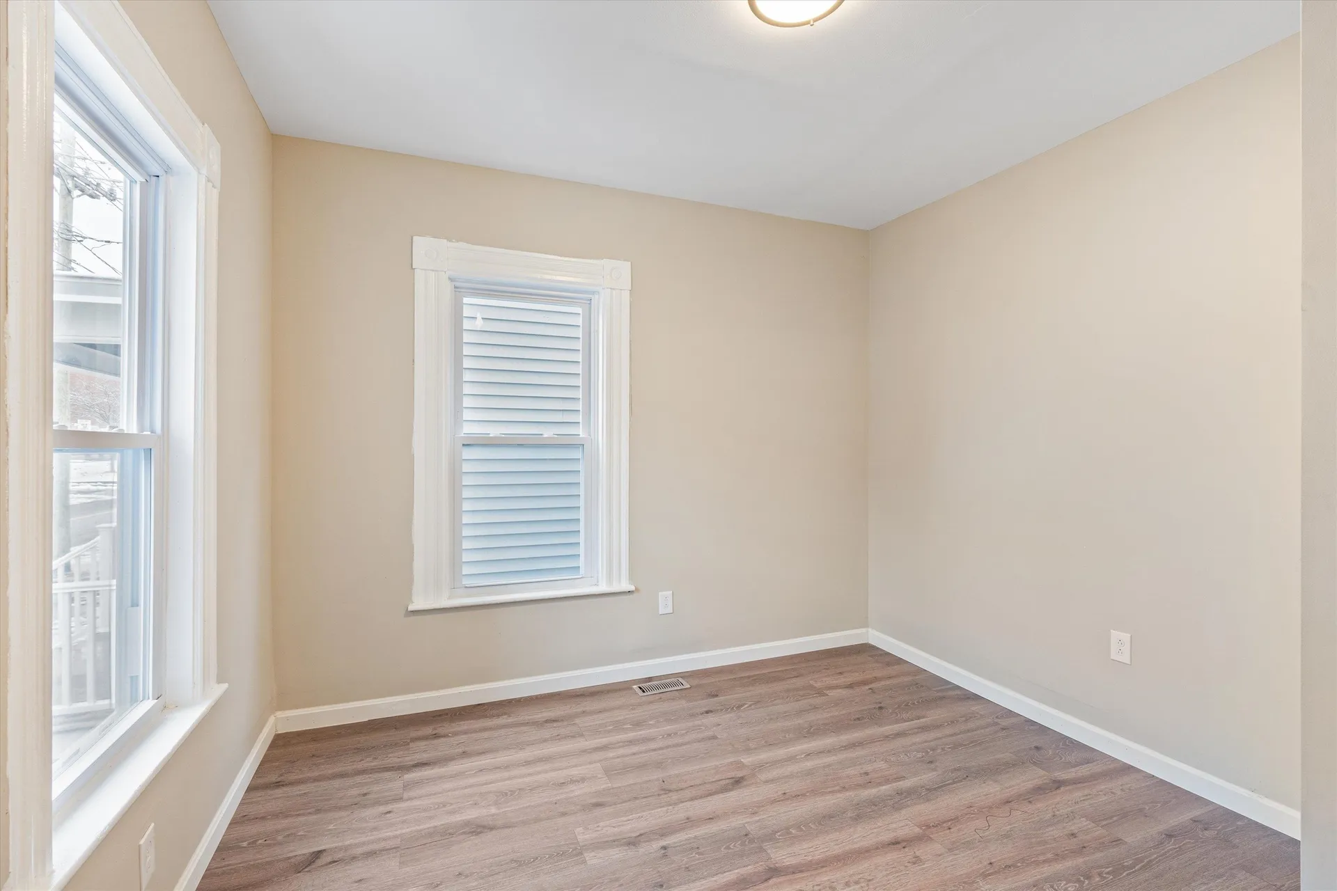 347 Spruce Street Manchester NH 03103