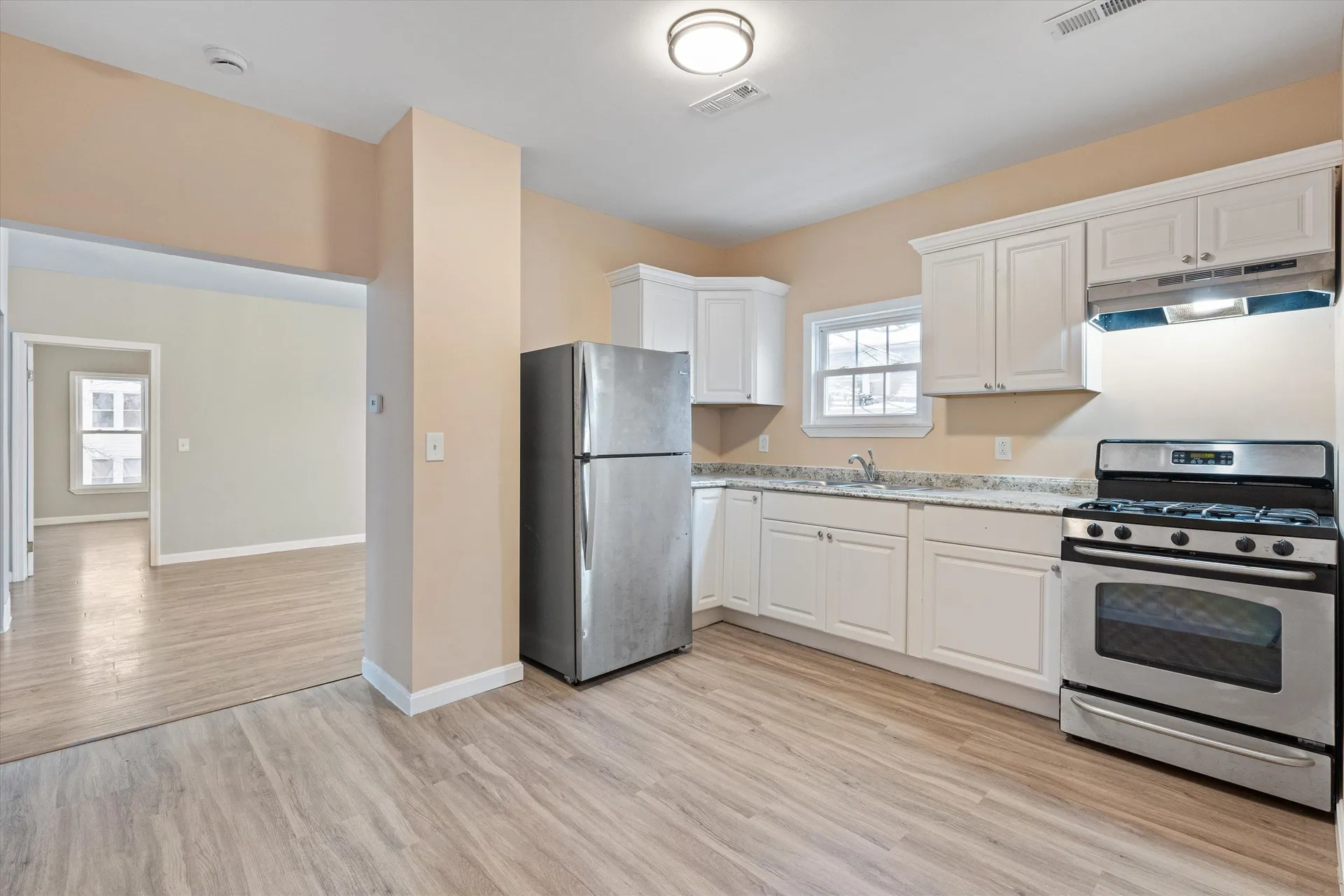 347 Spruce Street Manchester NH 03103