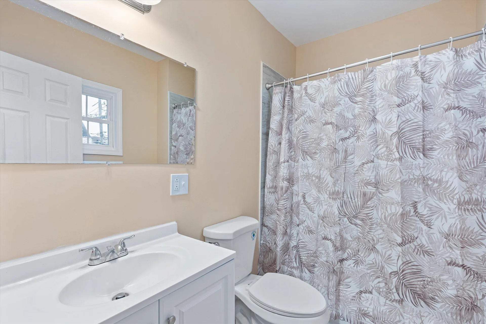 347 Spruce Street Manchester NH 03103