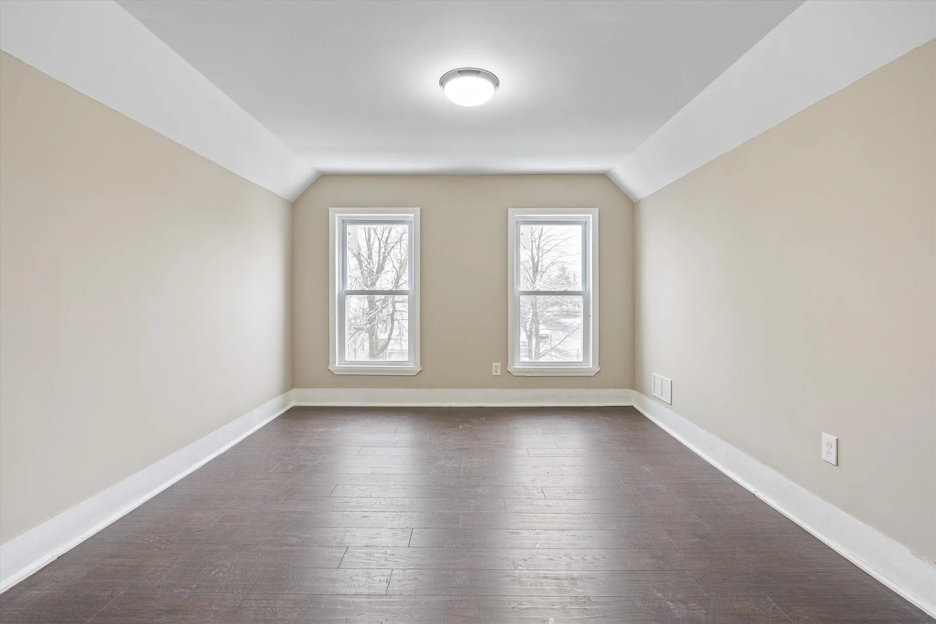 347 Spruce Street Manchester NH 03103