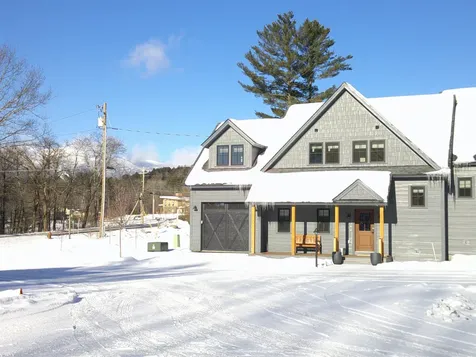 60-a Landing Circle Stowe VT 05672