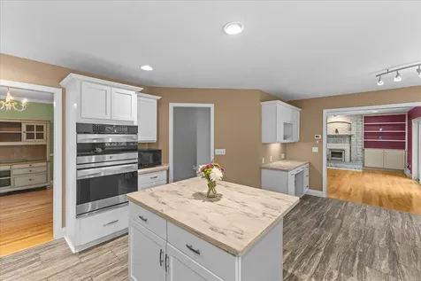 18 Lida Drive Essex VT 05452