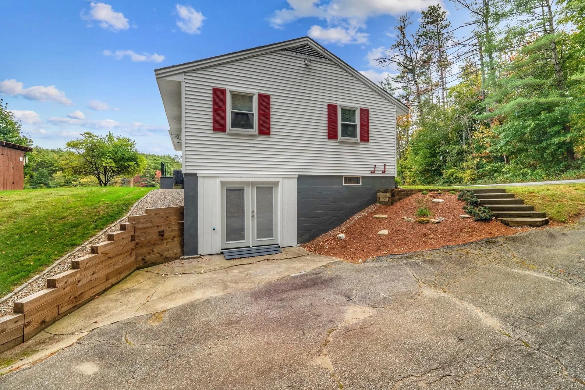 56 Summit Road Newport NH 03773