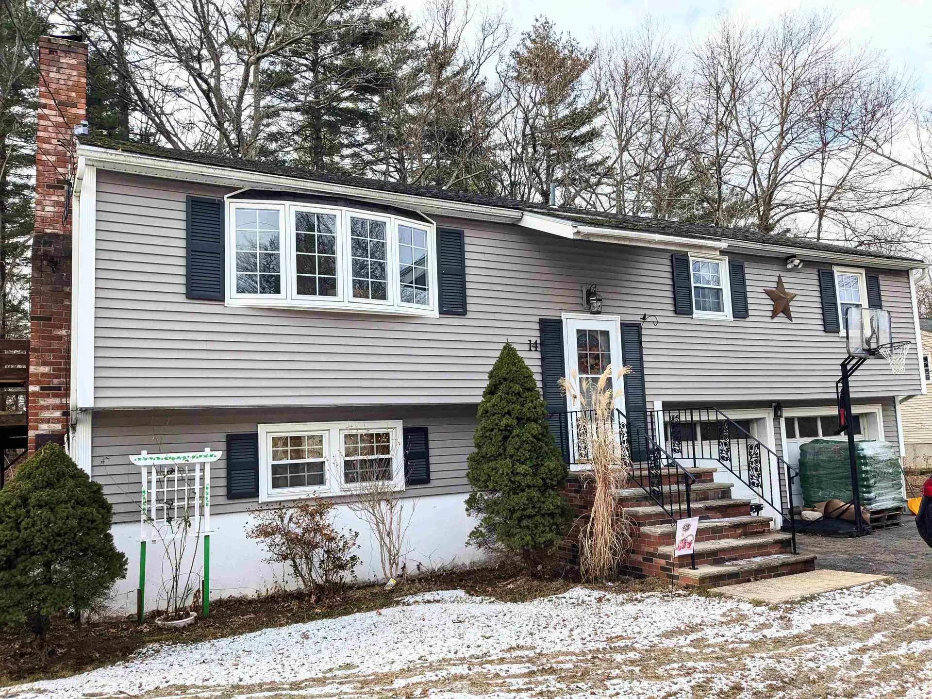 14 Meisner Road Salem NH 03079