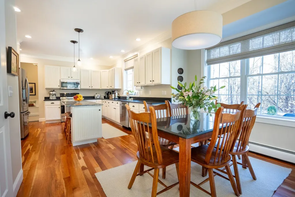 130 Stonegate Lane Shelburne VT 05482