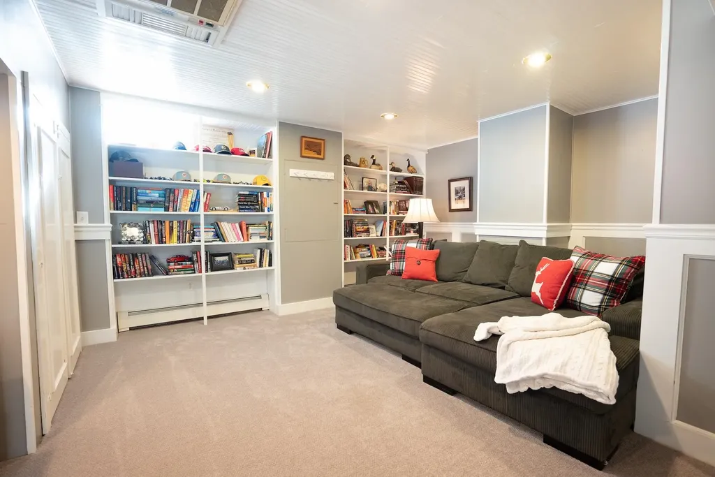 130 Stonegate Lane Shelburne VT 05482