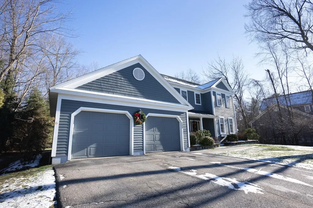 130 Stonegate Lane Shelburne VT 05482