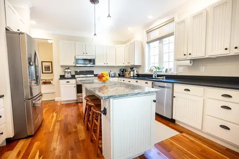 130 Stonegate Lane Shelburne VT 05482