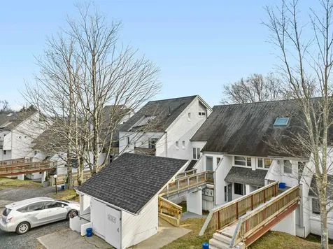 25 Lower Phase Road Warren VT 05674