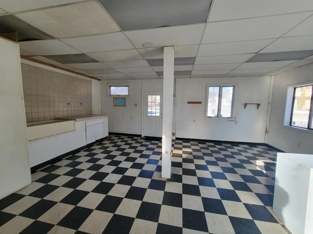 271 Lake Street Bristol NH 03222