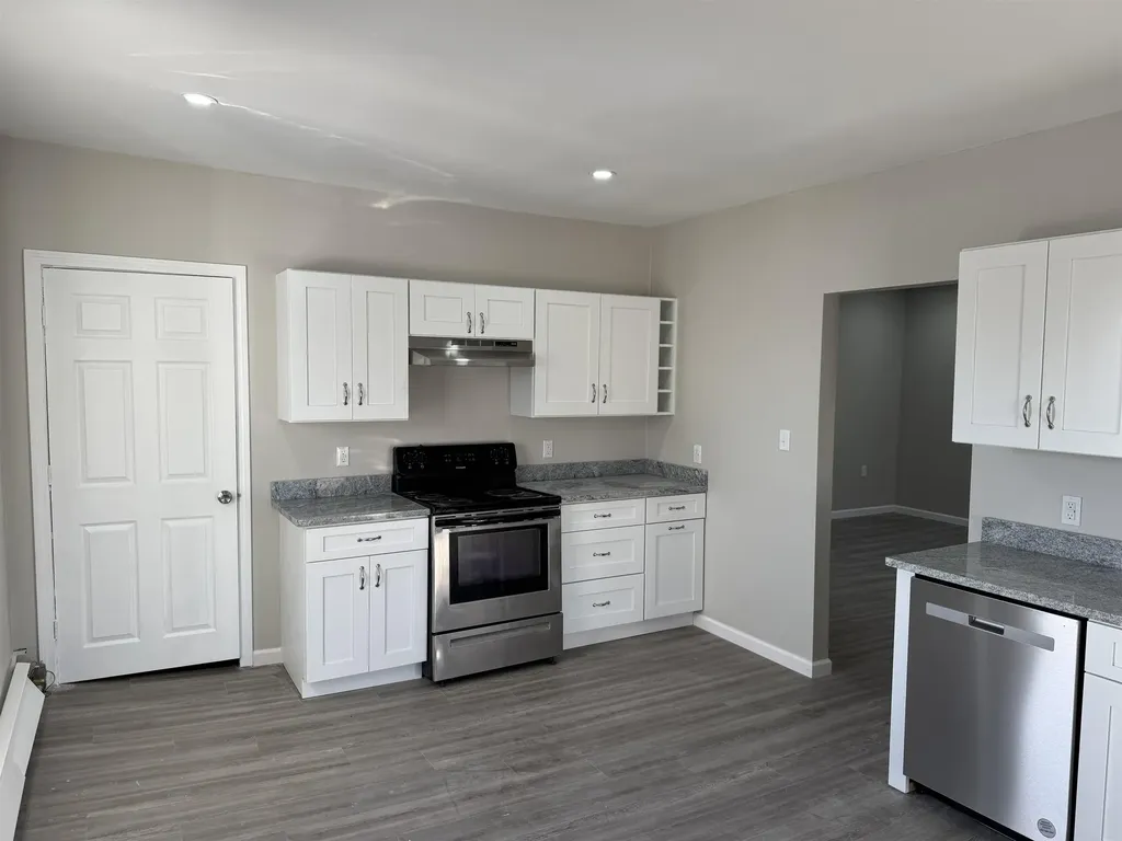 151 Ray Street Manchester NH 03104