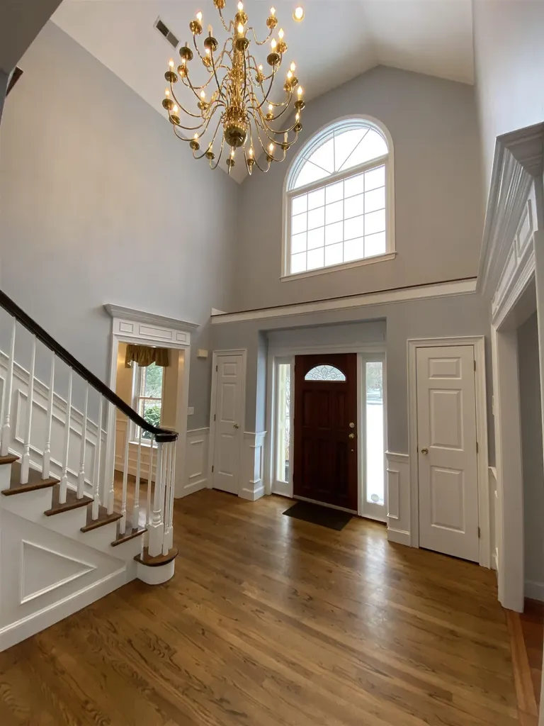 9 Springfield Circle Merrimack NH 03054