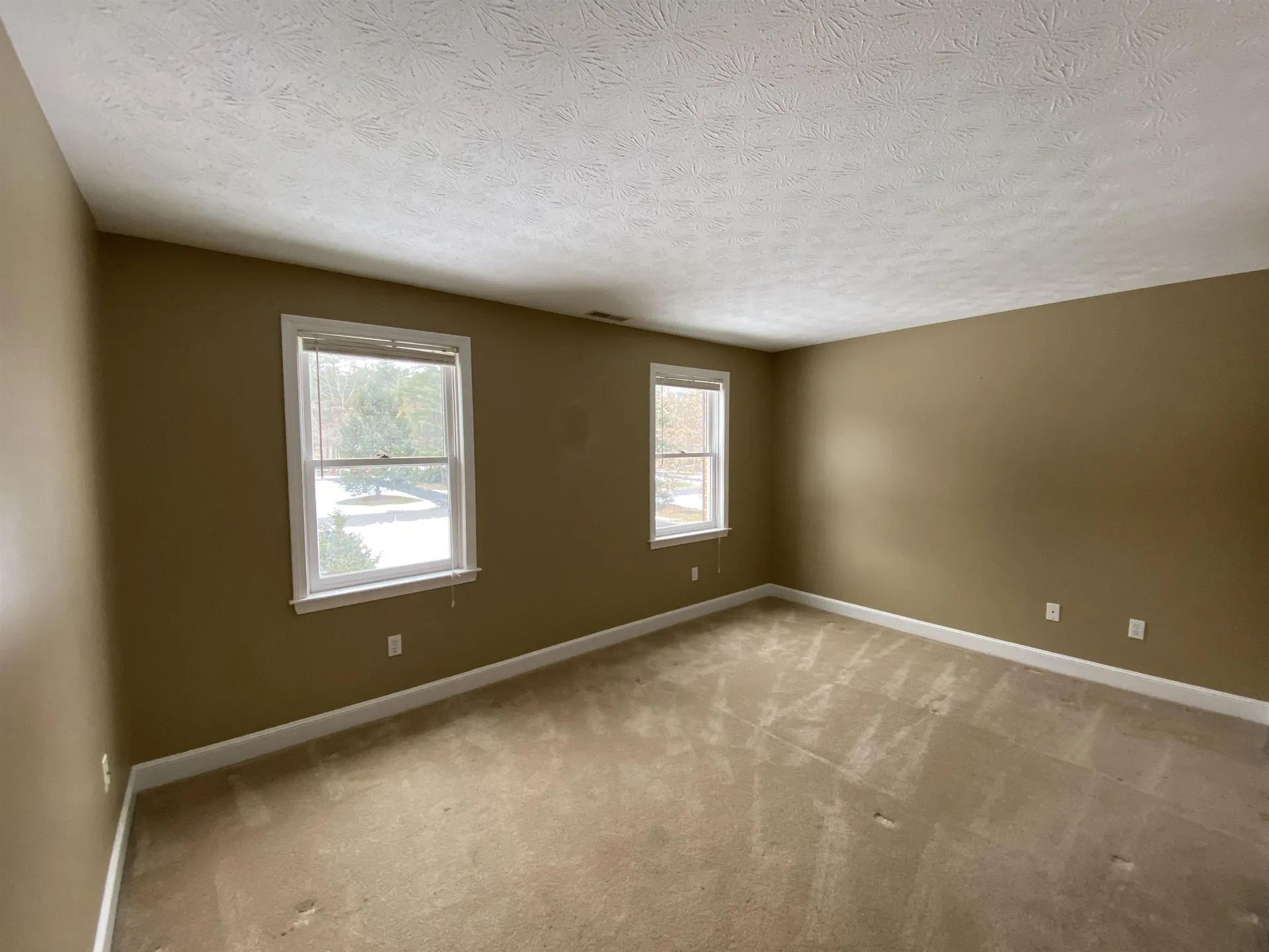 9 Springfield Circle Merrimack NH 03054