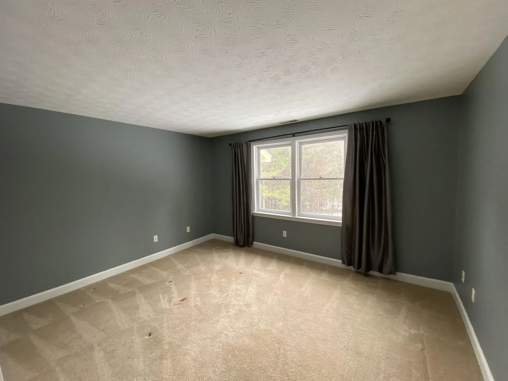 9 Springfield Circle Merrimack NH 03054