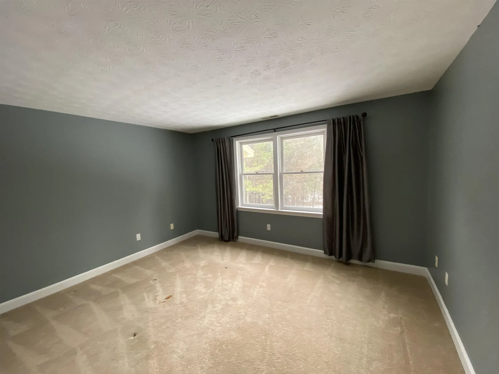 9 Springfield Circle Merrimack NH 03054