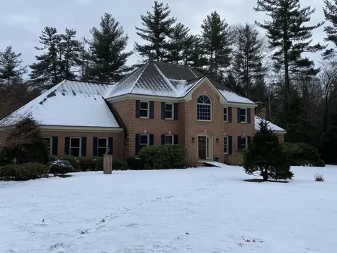 9 Springfield Circle Merrimack NH 03054